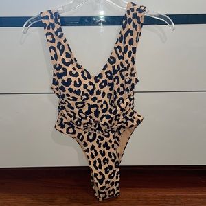NWT Toluca swim Artemis one piece in color Felis XS and M